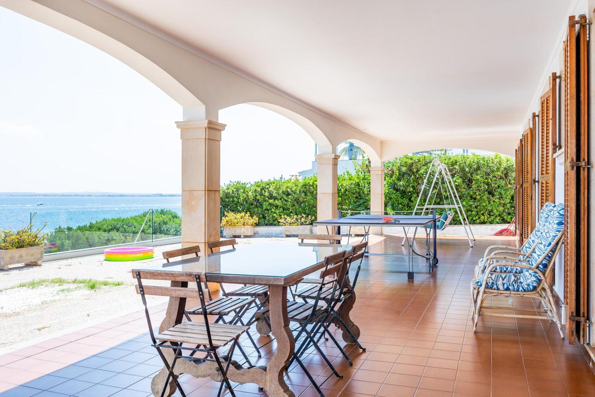 Villa Torrens De *